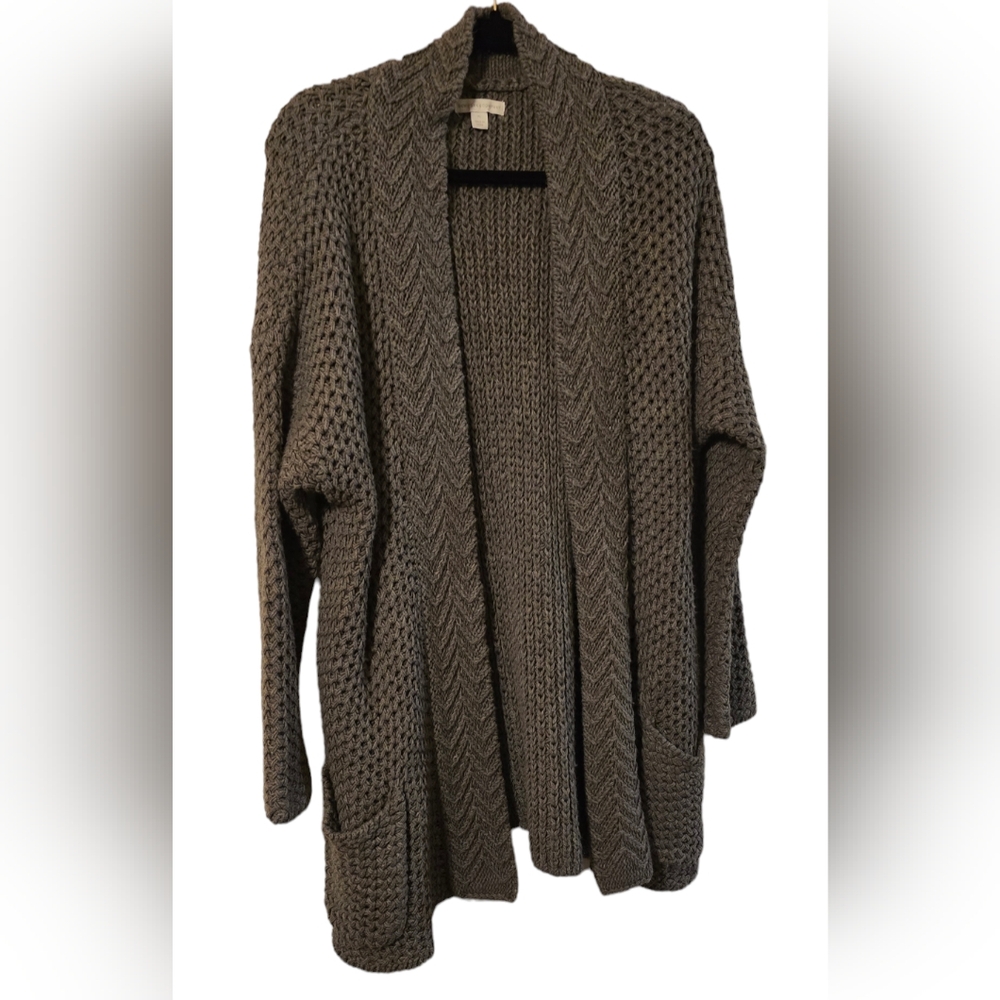 XL New York & Company Gray knitted sweater